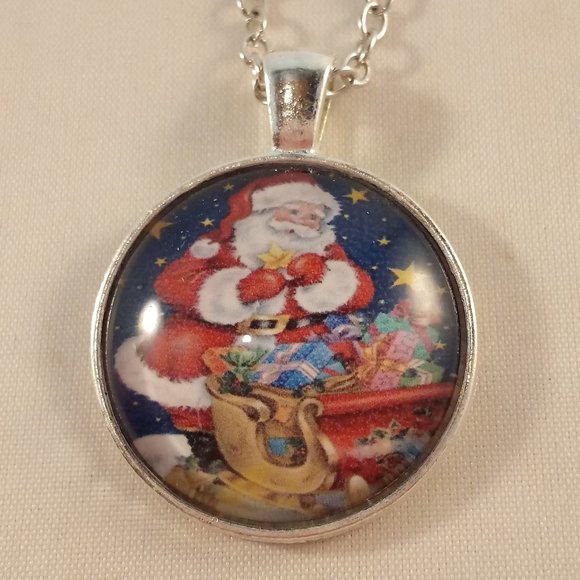 Kristy's Jewels Jewelry - Silver Santa Claus Cabochon Pendant Necklace 20" Party Gift